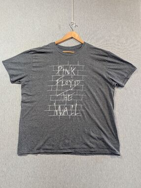 Pink Floyd "The Wall" T-Shirt 2XL Gray Graphic Front